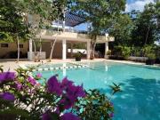 Casa Supermanzana 327