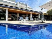Casa sustentável para venda com 4 suítes mais 1 apto...