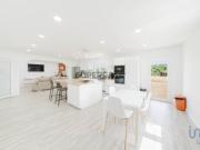 Casa T4 em Aguda de 336,00 m²