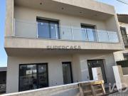 Casa T4 em Amora de 200,00 m²