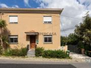 Casa T3 em Beato de 124,00 m²