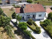 Casa T4 em Casas do Soeiro de 218,00 m²