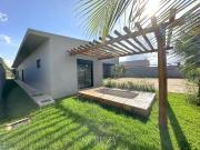 Casa Térrea Com 04 [Quatro] suítes no condomínio portal...