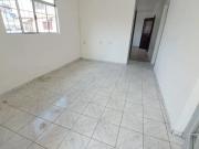 Casa TÃrrea de 130m2 com 3 dorms, sala e cozinha amplas...