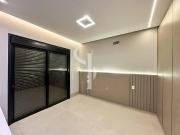 Casa térrea disponível para aluguel com 4 [quatro] Suítes