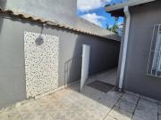 Casa tÃrrea para venda ou locaÃ§Ã£o com edÃcula 04...