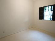 Casa tÃrrea Ã venda/ 2 dorm. / SuÃte/ Quintal amplo/ 2...