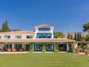 Casa Tania, Villa frente al mar en la Milla de Oro de...