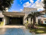 Casa térrea á venda no Condomínio Belvedere I