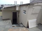 Casa Térrea 1 Dorms para Alugar 20 m² por R$ 700,00