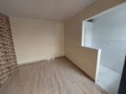 Casa Térrea 1 Dorms para Alugar 25 m² por R$ 800,00