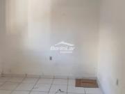 Casa Térrea 1 Dorms para Alugar 28 m² por R$ 800,00