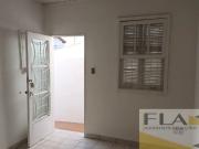 Casa Térrea 1 Dorms para Alugar 40 m² por R$ 1.300,00