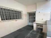 Casa Térrea 1 Dorms para Alugar 45 m² por R$ 950,00