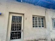 Casa Térrea 1 Dorms para Alugar 50 m² por R$ 1.000,00