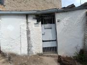 Casa Térrea 1 Dorms para Alugar por R$ 1.000,00