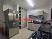 Casa Térrea 220m², com 3 quartos e 1 suíte à venda na...