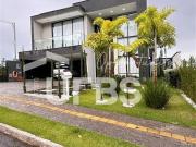 CASA TERREA 298MT 4 SUITES CONDOMINIO DO LAGO