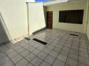 Casa Térrea 2 Dorms para Alugar 60 m² por R$ 1.700,00