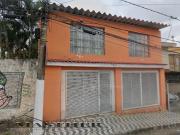 Casa Térrea 2 Dorms para Alugar 60 m² por R$ 1.700,00
