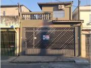 Casa Térrea 2 Dorms para Alugar 60 m² por R$ 1.800,00