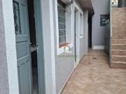 Casa Térrea 2 Dorms para Alugar 60 m² por R$ 1.900,00