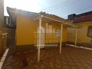 Casa Térrea 2 Dorms para Alugar 70 m² por R$ 1.600,00