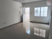 Casa Térrea 2 Dorms para Alugar 80 m² por R$ 2.200,00