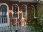 Casa Térrea 2 Dorms para Alugar 90 m² por R$ 1.600,00