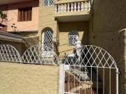 Casa Térrea 2 Dorms para Alugar por R$ 2.600,00