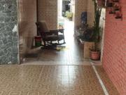 Casa térrea 2 quartos + edícula, analisa permuta