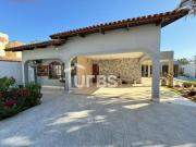 CASA TERREA 316MT 3 SUITES SETOR JARDIM AMERICA