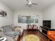 Casa Térrea 3 dormitório em Vila Mesquita, São Paulo!