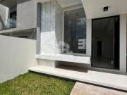 Casa Térrea, 3 dormitórios no Moinhos de Vento. Canoas