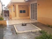 Casa Térrea 3 Dorms para Alugar 100 m² por R$ 2.600,00