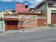 Casa Térrea 3 Dorms para Alugar 120 m² por R$ 2.600,00