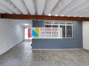 Casa Térrea 3 Dorms para Alugar 170 m² por R$ 4.500,00