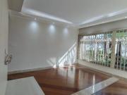 Casa Térrea 3 Dorms para Alugar 266 m² por R$ 7.000,00