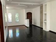 Casa Térrea, 3 Dorms para Alugar, 402 m² por R$ 8.000,00