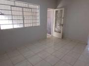 Casa Térrea 3 Dorms para Alugar 80 m² por R$ 3.000,00