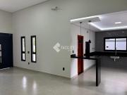 Casa térrea 3 quartos com suíte em condomínio Hortolândia