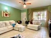 CASA TÉRREA 3 QUARTOS GARAGEM CHURRASQUEIRA 220M2 ÁREA...