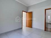 Casa Térrea, 3 quartos, no Condomínio Terras da Estância...