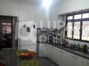 CASA TÉRREA 4 DORMITÓRIOS 1 SUÍTE À VENDA NO JARDIM BRASIL