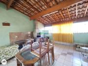 Casa Térrea, 4 Dorms para Alugar, 210 m² por R$ 3.200,00
