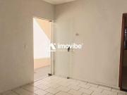 Casa térrea à venda com 03 dormitórios no Jardim...