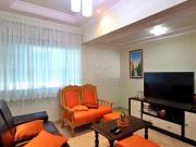 Casa Térrea à venda, com 03 Quartos com 182m² por R$...