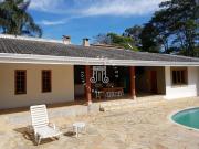 CASA TÉRREA À VENDA COM 04 DORMITÓRIOS 01 SUÍTE... CASA TÉRREA À VENDA COM 04 DORMITÓRIOS 01 SUÍTE...