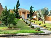 Casa térrea à venda com 3 dormitórios, sendo 2 suítes no...