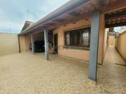 Casa térrea à venda com 4 dormitórios na Praia das...